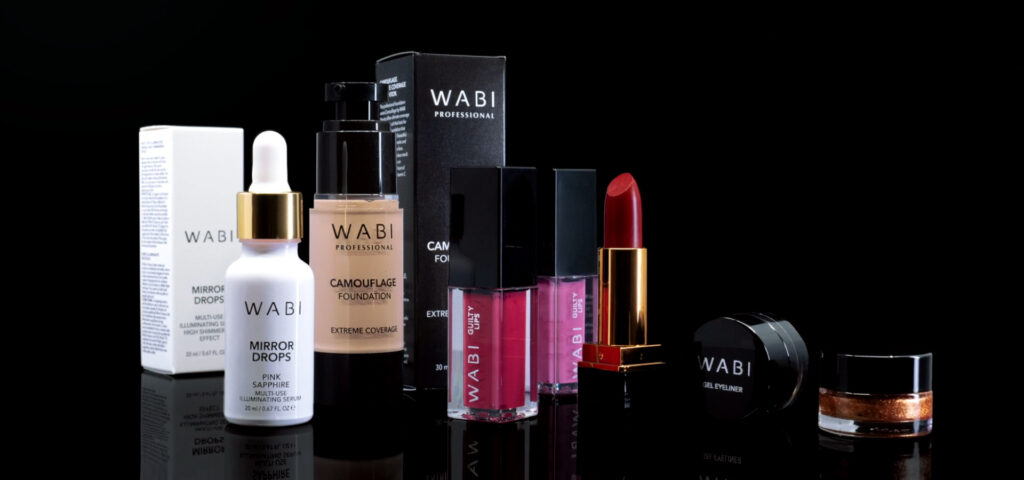 Make Up Wabi: Foto della gamma di prodotti Wabi. Ciprie, Rossetti, ombretti